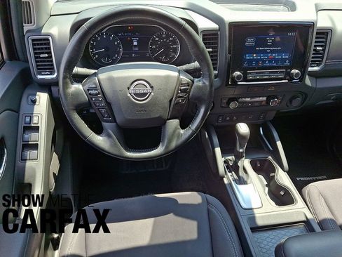 Used 2022 Nissan Frontier SV AWD/4WD image 2