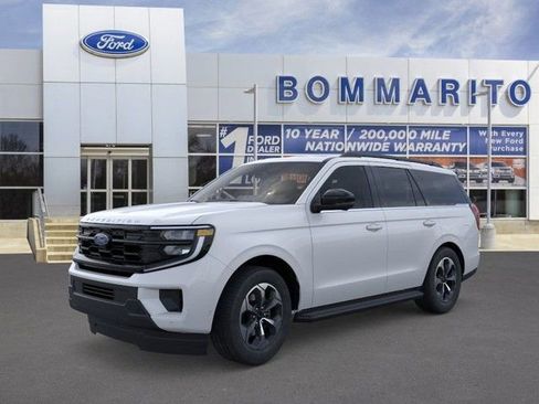 New 2026 Ford Expedition Active image 1