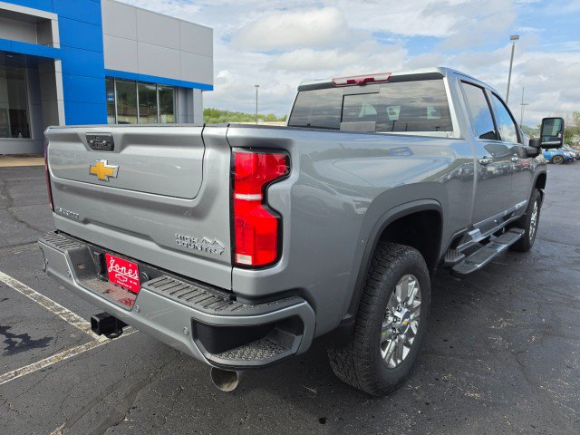 New 2026 Chevrolet Silverado 2500 High Country w/ High Country Premium Package AWD/4WD image 5