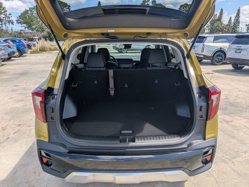 Certified 2024 Kia Seltos S FWD image 12