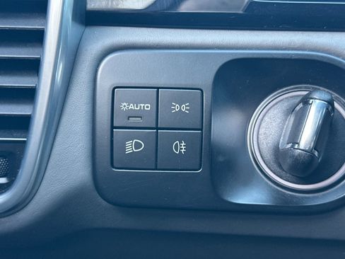 Used 2023 Porsche Cayenne Platinum Edition image 27