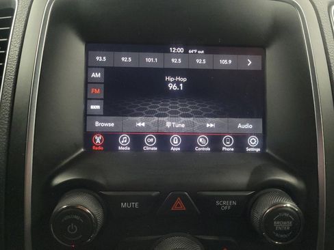 Used 2020 Dodge Durango SXT image 25