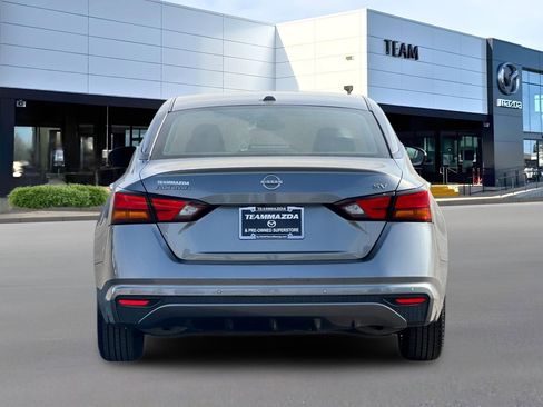 Used 2023 Nissan Altima 2.5 SV image 5