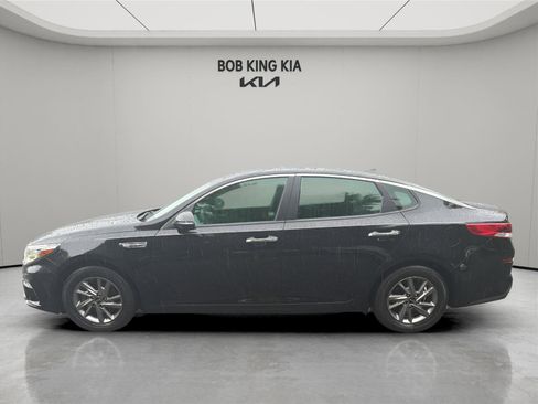 Used 2019 Kia Optima LX FWD image 2