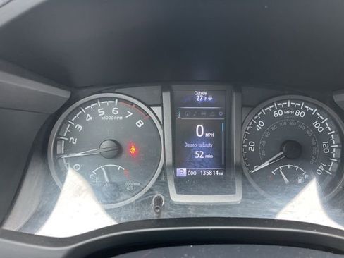 Used 2019 Toyota Tacoma TRD Sport w/ Technology Package image 42