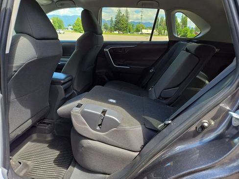 Used 2020 Toyota RAV4 LE w/ All Weather Liner Package FWD image 28