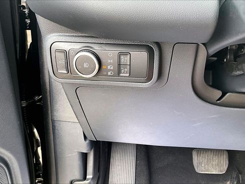 Used 2025 Ford Explorer ST-Line AWD/4WD image 33