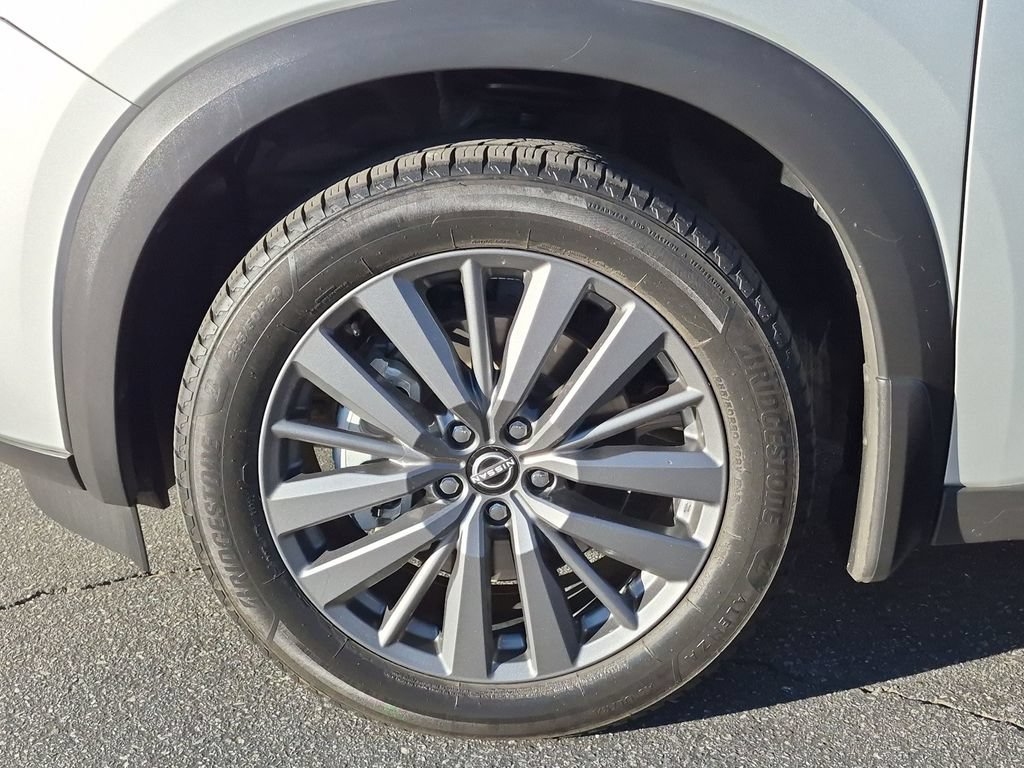 Used 2022 Nissan Pathfinder SL w/ SL Premium Package FWD image 10