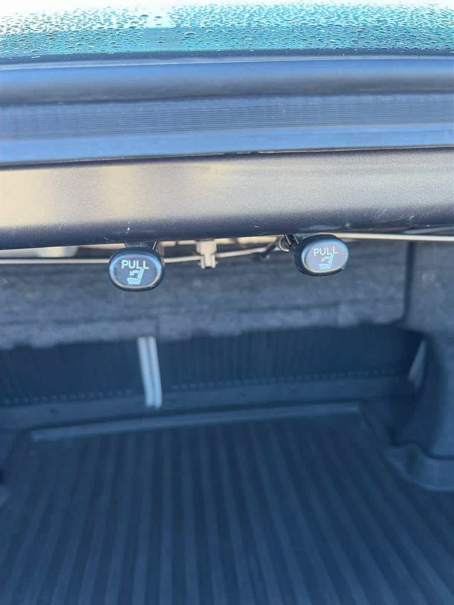 Used 2014 Toyota Camry LE FWD image 25