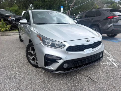 Used 2019 Kia Forte LXS FWD image 5