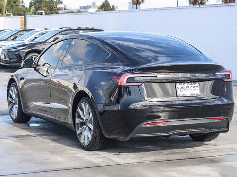 Used 2025 Tesla Model 3 Long Range image 7