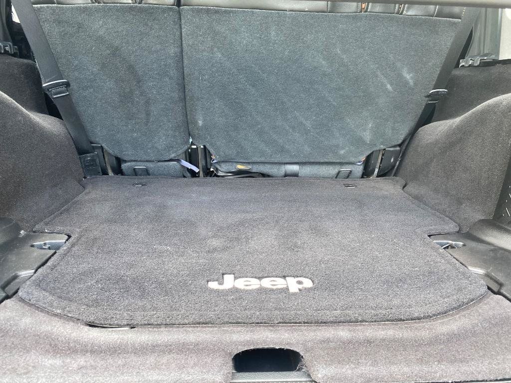Used 2011 Jeep Wrangler Unlimited Sport w/ Connectivity Group AWD/4WD image 18
