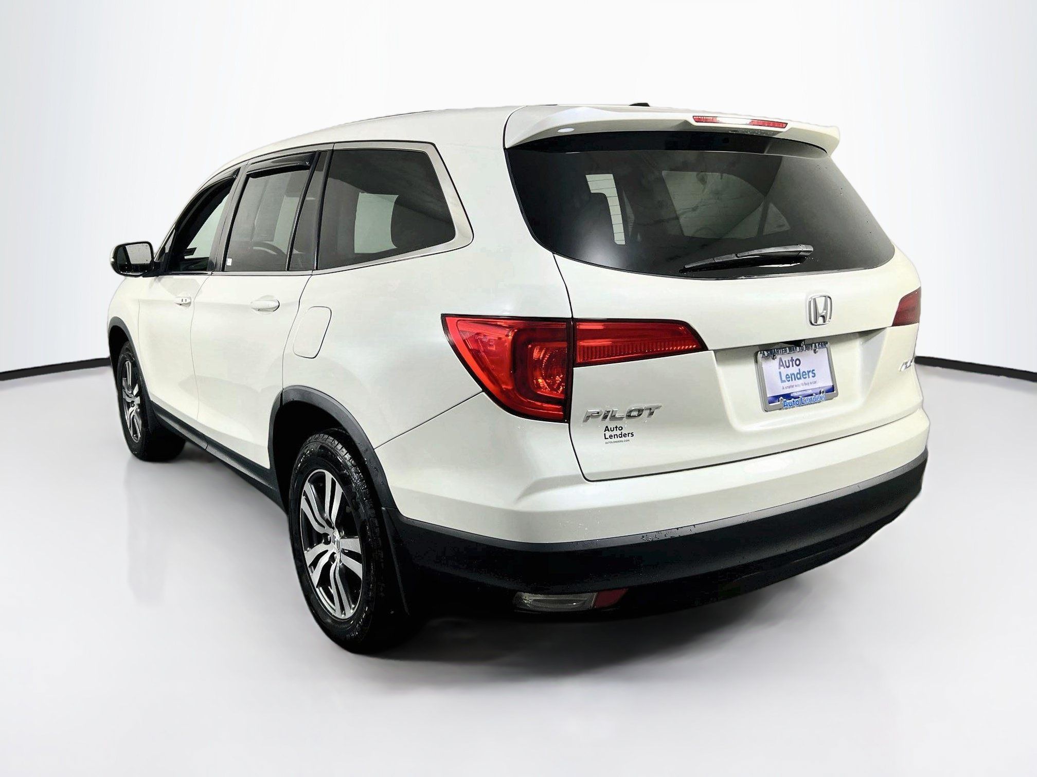 Used 2017 Honda Pilot EX image 7