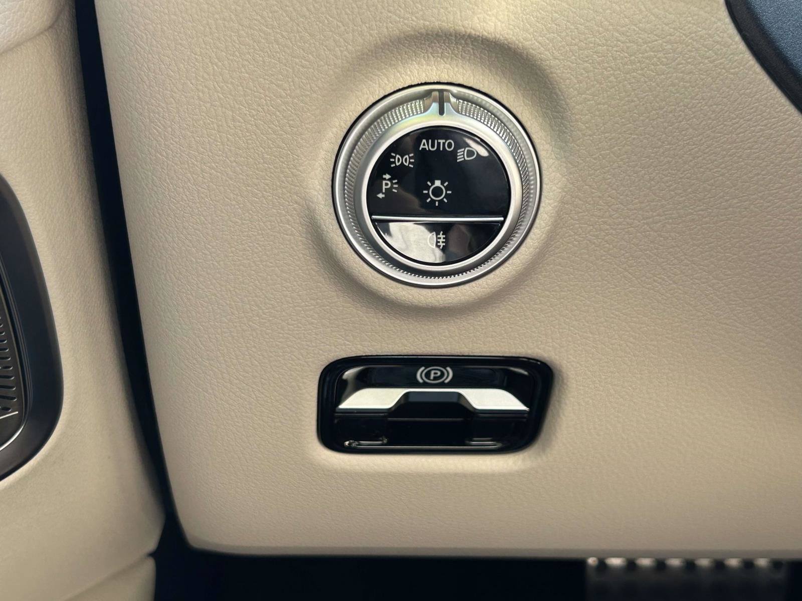 New 2027 Mercedes-Benz CLE 450 4MATIC Cabriolet image 31