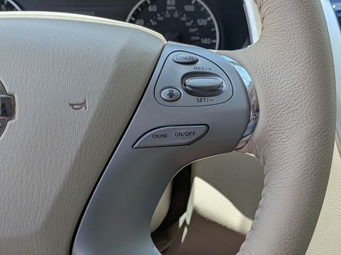 Used 2015 Nissan Murano SL w/ SL Technology Package FWD image 26