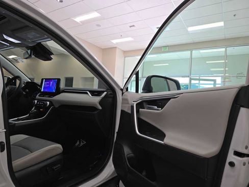 Certified 2023 Toyota RAV4 Limited AWD/4WD image 29