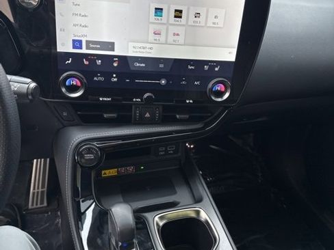 Used 2024 Lexus NX 350 F Sport image 39