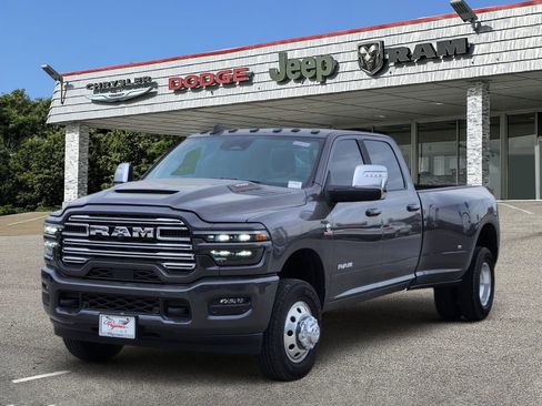 New 2026 RAM 3500 Laramie w/ Max Tow Package image 2