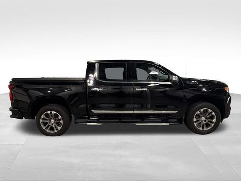 Used 2024 Chevrolet Silverado 1500 High Country w/ Technology Package AWD/4WD image 4