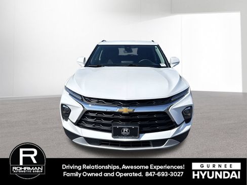 Used 2024 Chevrolet Blazer LT w/ Convenience Package FWD image 3