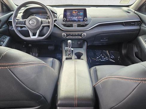 Used 2021 Nissan Altima 2.5 SR FWD image 16