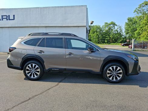 Certified 2024 Subaru Outback Limited AWD/4WD image 7