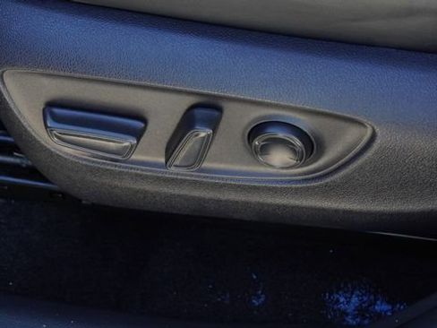 Used 2024 Toyota RAV4 XLE Premium image 22