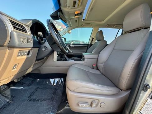Used 2020 Lexus GX 460 Premium image 25