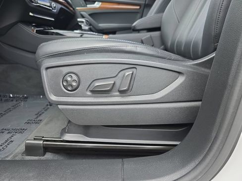 Used 2023 Audi Q5 2.0T Premium Plus AWD/4WD image 32