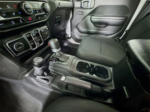 Used 2021 Jeep Wrangler Unlimited Sport image 20