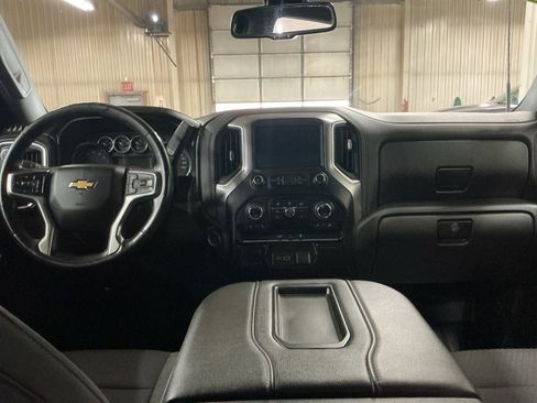 Used 2021 Chevrolet Silverado 2500 LT w/ Convenience Package image 22