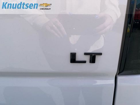 Used 2021 Chevrolet Silverado 1500 LT Trail Boss w/ Bed Protection Package image 13