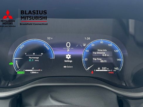 Used 2025 Toyota Sienna XSE w/ XSE Plus Package image 33