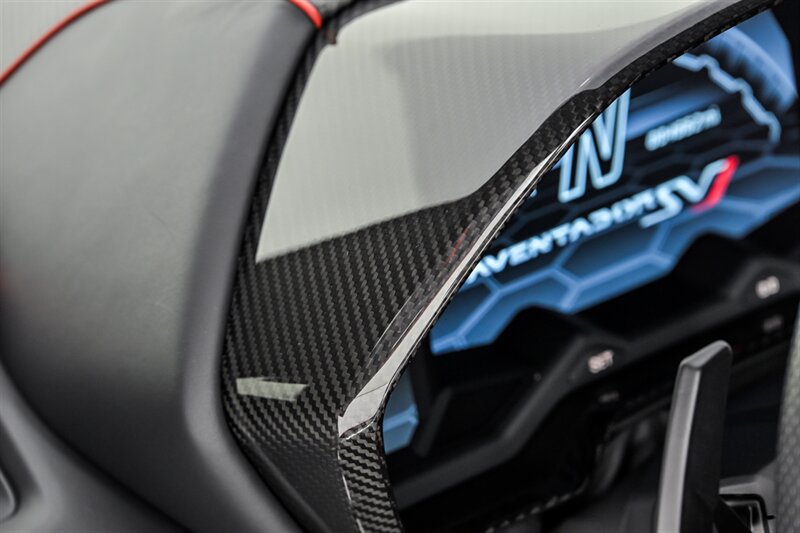 Used 2019 Lamborghini Aventador SVJ AWD/4WD image 37
