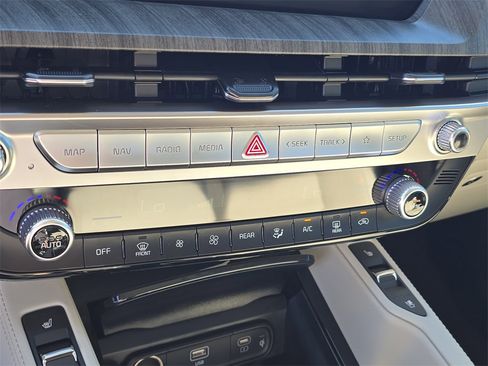 New 2025 Kia Telluride EX image 28