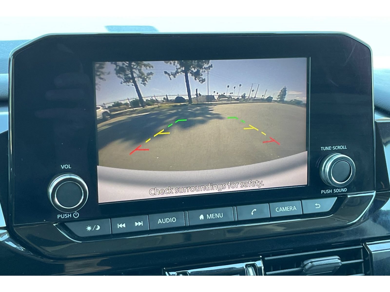 Used 2022 Nissan Pathfinder SV FWD image 28