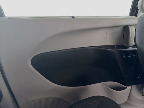 Used 2018 Chrysler Pacifica Touring Plus w/ Tire & Wheel Group image 26