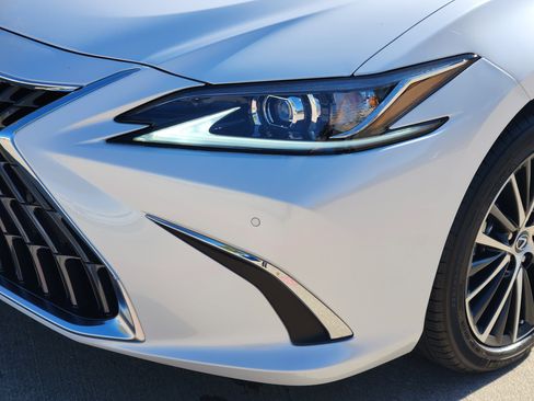 New 2025 Lexus ES 350 w/ Premium Package image 5
