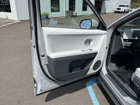 Certified 2024 Hyundai Ioniq 5 Limited AWD/4WD image 16