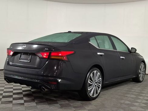 Used 2023 Nissan Altima 2.5 SL FWD image 9