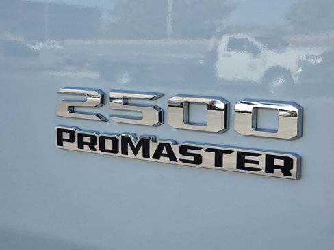 Used 2025 RAM ProMaster 2500 w/ Convenience Group FWD image 11