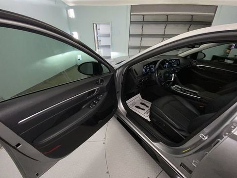 Used 2020 Hyundai Sonata Limited FWD image 11