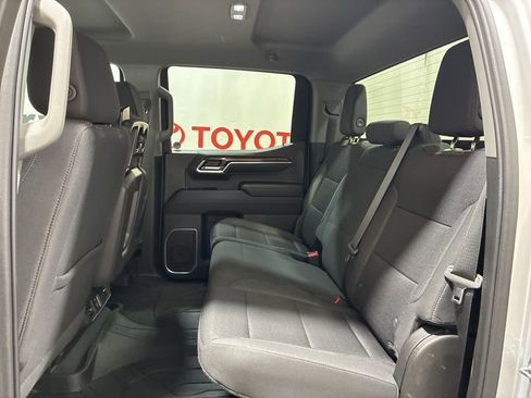 Used 2022 Chevrolet Silverado 1500 LT AWD/4WD image 17
