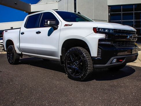 Used 2022 Chevrolet Silverado 1500 LT Trail Boss w/ Safety Package AWD/4WD image 3