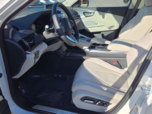 Used 2025 Acura RDX w/ Technology Package image 22