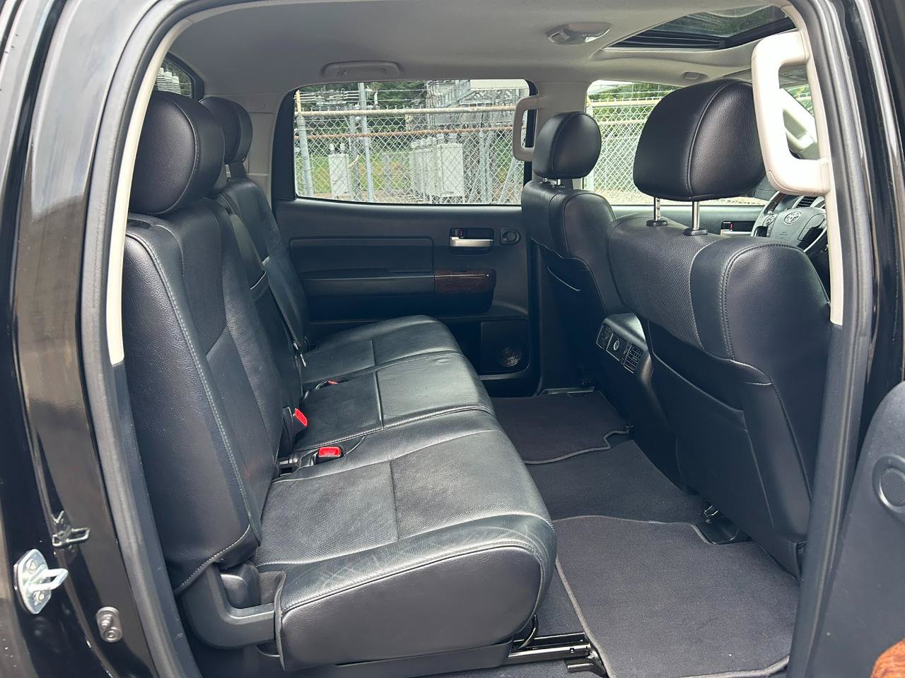 Used 2010 Toyota Tundra Platinum AWD/4WD image 16