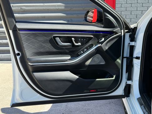 Used 2021 Mercedes-Benz S 580 4MATIC Sedan image 11