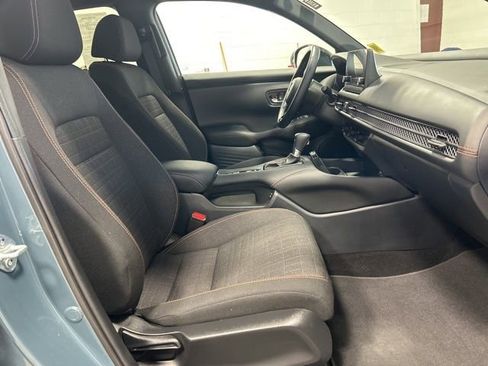 Certified 2025 Honda HR-V Sport image 17