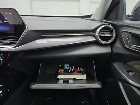 Used 2025 Chevrolet Trax ACTIV FWD image 40