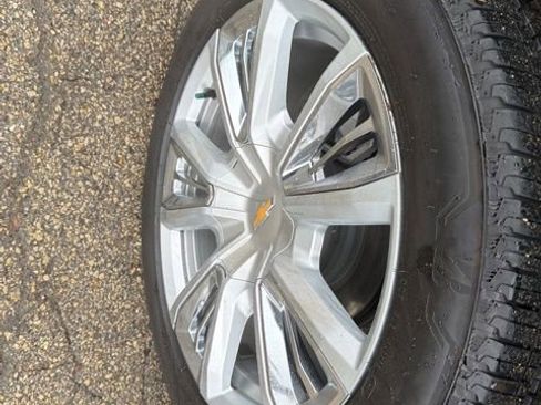 Used 2024 Chevrolet Silverado 1500 High Country w/ High Country Premium Package image 31